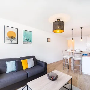 Splendide Centre + Parking Appartement
