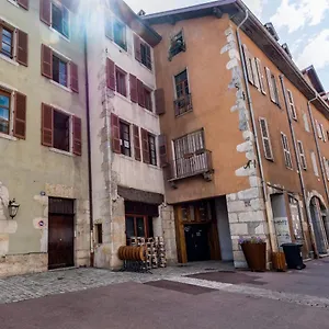 https://le-studio-du-lac-studio-au-calme-au-pieds-du-lac-dannecy.hotels-rhonealpes.com
